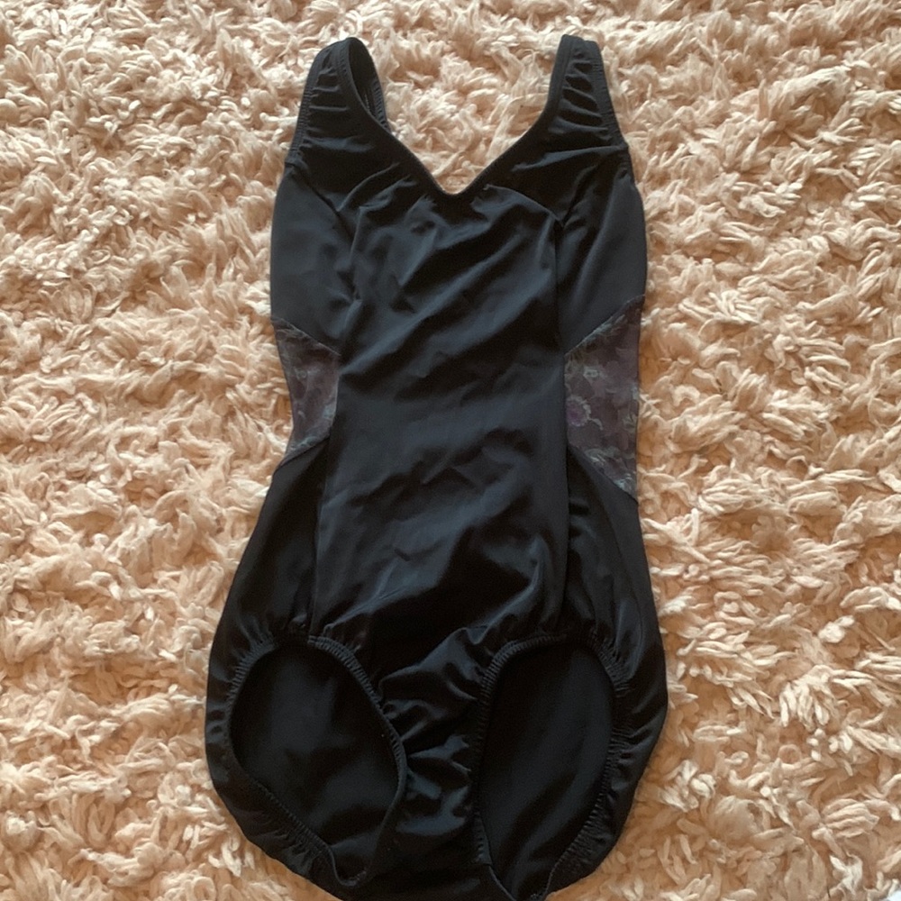 Too small worn once color is black